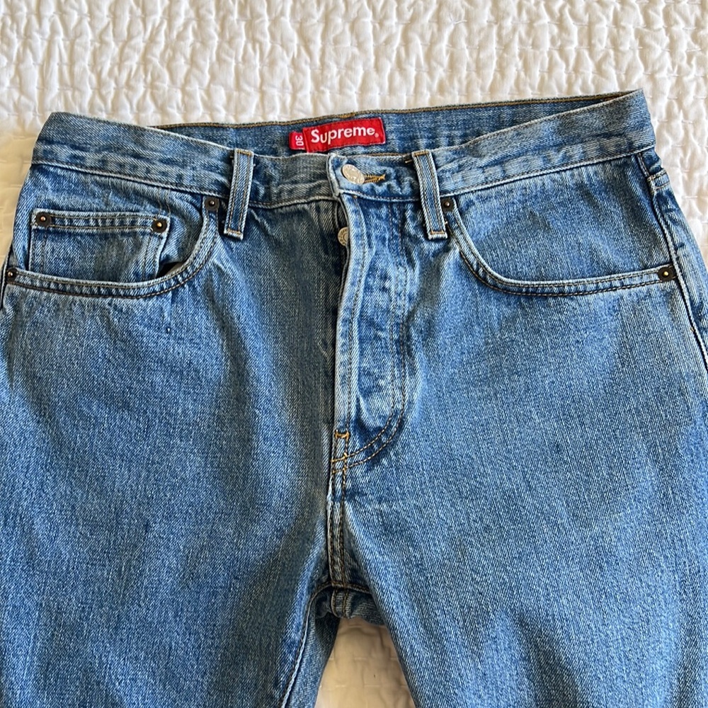 Supreme jeans